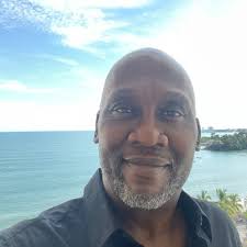 I had to share this photo of me standing between greatness. It started with  me having lunch with my friend and real estate guru Bill Flagg,  CRB,CRS,CIPS, e-PRO (right) and in walked