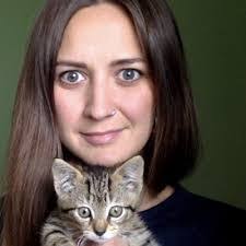 Gemma Moss (@foucaultscat)