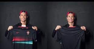 المنتخب الأوكراني لكرة القدم جمع بين حدود أوكرانيا والقرم الروسي. Ø±ÙˆÙ†Ø§Ù„Ø¯Ùˆ ÙŠÙƒØ´Ù Ø¹Ù† Ù‚Ù…ÙŠØµ Ù…Ù†ØªØ®Ø¨ Ø§Ù„Ø¨Ø±ØªØºØ§Ù„ Ø§Ù„Ø¬Ø¯ÙŠØ¯ Ø§Ù„ÙŠÙˆÙ… Ø§Ù„Ø³Ø§Ø¨Ø¹