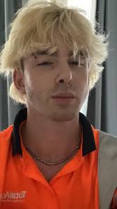 What are the available room options for three females in the city with a  budget of $150 per week?