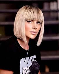 Каре прическа женская удлиненная — 80 фото