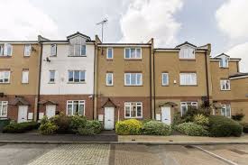 Maybe you would like to learn more about one of these? Find 4 Bedroom Houses For Sale In Surrey Quays Zoopla