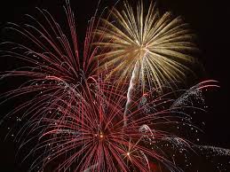 Il sera tiré, comme d'habitude, depuis la colline de. Le Restaurant Du Bakoua Pourra Maintenir Son Feu D Artifice Ce Soir