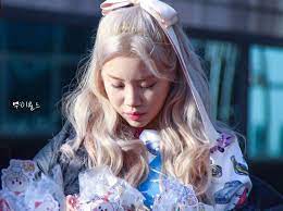Momoland S Jooe Accused Of Bullying Agency Responds Cool Hairstyles Joo Won Hair Goals