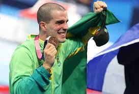 O nadador bruno fratus encerrou a participação da natação brasileira nos jogos olímpicos tóquio fenando scheffer, nadando na raia 8, também ganhou um bronze nos 200m livre, com 1min44s66. Fdmb8enjqdysvm