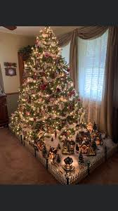 Pin By Irina Paola Eguiguren Hidalgo On Christmas 2020 Christmas Tree Village Unique Christmas Trees Christmas Diy