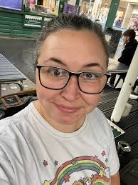 Howdy fellow dullards! I've been meaning to go for an eye test for so long*  (literal years) but kept forgetting to do it, or just prioritising other  things over it. Finally got