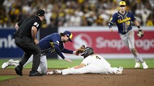 Brice Turang belts home run as Brewers tie Dodgers in NLCS Game 1