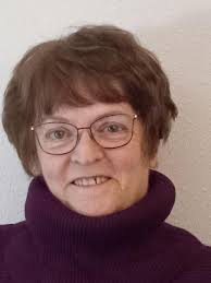 From cutting boards to coasters, maker brings signature swirl to handmade  work