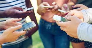 Gab es einen besonderen moment, oder wurde es nach und nach einfach klar, dass sie zusammengehören? Smartphone Sucht Wie Viel Handy Am Tag Ist Gesund