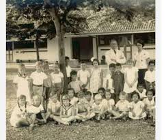 Jawa hohokai (kebaktian rakyat jawa), dibentuk pada tanggal 1 maret 1944 dengan tujuan untuk mengerahkan rakyat agar mau membantu atau berbakti kepada jepang. 6 Fakta Menarik Sistem Pendidikan Indonesia Masa Kolonial Belanda