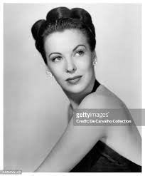 Andrea Carvalho's Instagram, Twitter & Facebook