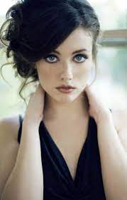 Subtle Style For More Makeup Inspiration And Advice Go To Http Worksofbeauty Wordpress Com Hair Beauty Medium Length Hair Styles Hair Inspiration
