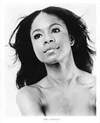 Lavinia Williams's Instagram, Twitter & Facebook