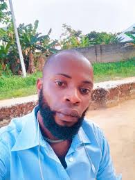 Ayme crossbody Vegan leather 🌱 Designed and handmade in Beirut 🚚Delivery  all over Lebanon 📞Order by DM or WhatsApp 76-406 891