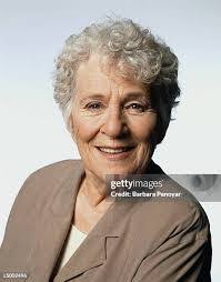 Barbara Curl's Instagram, Twitter & Facebook