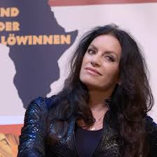 Christine neubauer die schauspielerin wagt eine komplette typveränderung. Christine Neubauer Aktuelle News Infos Bilder Bunte De