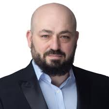 🗣️ "Your Steven Bartlett, your Tony Robbins, your Gary V..."