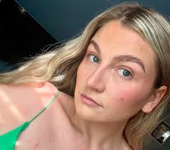 What is the best place to get eyebrows done?