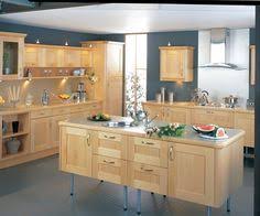 What Color To Paint Kitchen With Light Maple Cabinets All Home Decor Review Maple Kitchen Cabinets Maple Kitchen Maple Cabinets