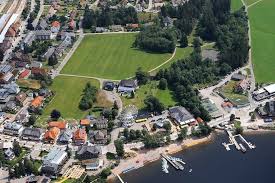 Aktivitäten in der nähe von titisee auf tripadvisor: Burger Sammeln Uber 1000 Unterschriften Gegen Hotelplane In Titisee Titisee Neustadt Badische Zeitung