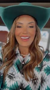 Link in my bio! Thank you guys for all the incredible support!!