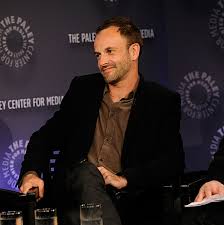The new inking comes after brad was granted joint custody of his children with angelina last month. 5 Things You May Not Know About Jonny Lee Miller Elementary Photos