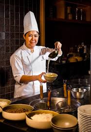 See more ideas about picnic, picnic inspiration, picnic date. Head To An Exciting Picnic Style Brunch At The Three Kitchens Restaurant Bar Hospibuz