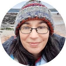 Amanda Hackathorn's Instagram, Twitter & Facebook