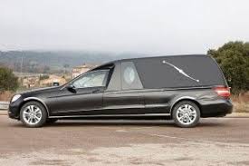 Important Le Choix Du Vehicule Funeraire Pour Les Pompes Funebres Vehicules Funeraires Pompes Funebres Vehicule Mercedes Classe E