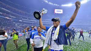 Luis romo podría llegar al futbol europeo en verano. Luis Romo Tras Titulo De Cruz Azul Sanamos Heridas E Hicimos Historia