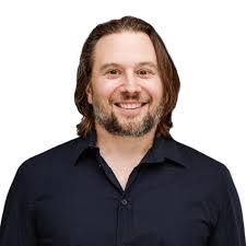 Mike Lueck's Instagram, Twitter & Facebook