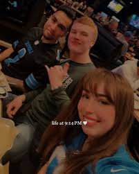 Lions game with friends 🦁💙🤍