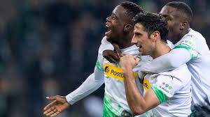 On this page injuries as well as suspensions. Monchengladbach Wieder Tabellenfuhrer Zdfmediathek