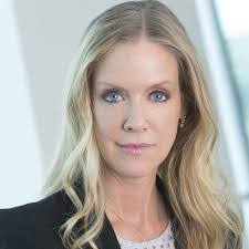 Robin Andrews's Instagram, Twitter & Facebook