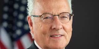 The SEC, a Simpson Partner and a $1.6 Million Revolving Door