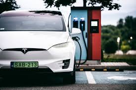 Talán sok elektromos autó rajongó várta azt a napot, melyben a ford bejelenti a legikonikusabb… Publikus Elektromos Auto Toltohasznalat Magyarorszagon E Cars Hu