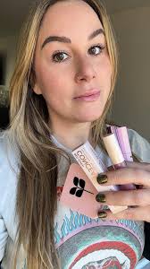 Kelly Shares Beauty and Life