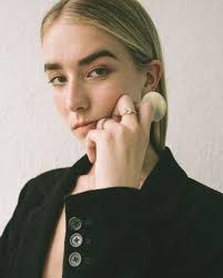 Photo of fashion model Grace Johnson