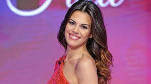 Bianca guaccero, il nuovo look capelli illumina il viso e la ringiovanisce: Bianca Guaccero Cambia Look I Nuovi Capelli Della Conduttrice Meteoweek