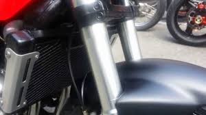 The angle of the photos that i took around the 0:47 mark are quite deceiving as the exhaust appears way far out to the right, but it's not. Cafe Racer Honda Cb 1000 With Jef Sound Silencer Hp Corse Youtube