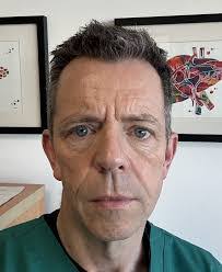 Daniel Cuthbertson's Instagram, Twitter & Facebook