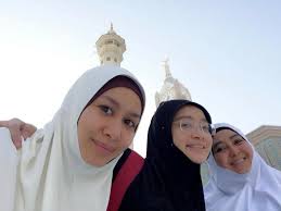 This is more gooding than marsha milan. Gusar Saudara Baru Marsha Hilang Menatap Kaabah Di Depan Mata Kaw Rojak Daily