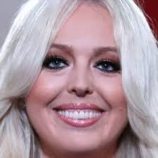 Kelli Sayers's Instagram, Twitter & Facebook