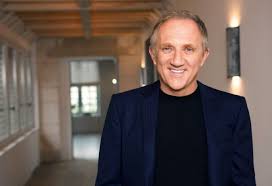 François pinault is honorary chairman of luxury group kering, which owns fashion brands saint laurent, alexander mcqueen and gucci. Francois Henri Pinault La Bretagne C Est Nos Racines Bretagne Le Telegramme