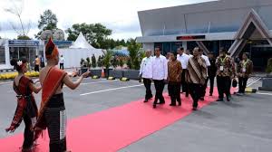 Jokowi Resmikan Bandara Silangit Jadi Bandara Internasional Tribunnews Com Mobile