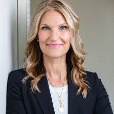 Veronica Marshall's Instagram, Twitter & Facebook