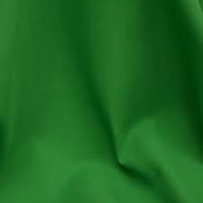This shade of green is more vibrant and the bold one and works exceptionally well for all the seasons. Nuovo Color Kelly Green La Tavola Fine Linen