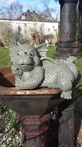 Gartendrache Kantenhocker Schaut Nach Links Drache Figur Garten Gartenfigur Top Amazon De Garten Dragon Garden Dragon Decor Dragon Sculpture