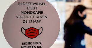 Hij wil dat het kabinet gaat nadenken over een algehele mondkapjesplicht, zoals ook in andere landen om ons heen geldt. Mondkapje Nu Echt Verplicht Maar Wie Gaat Dat Dan Controleren Regio Destentor Nl